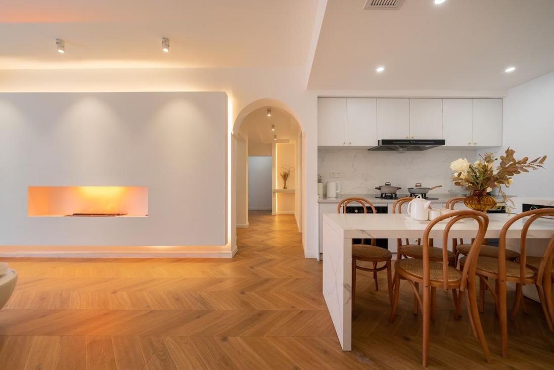 Hills & Serendipity Family With 3 Bedrooms Near Line4&8 South Xizang Rd Apartment *