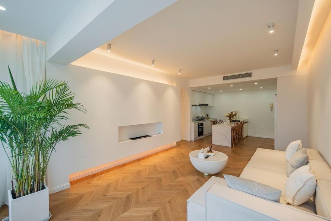 Hills & Serendipity Family With 3 Bedrooms Near Line4&8 South Xizang Rd Apartment